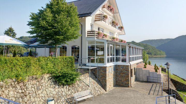 Garni Hotel Henn Simmerath Exterior photo